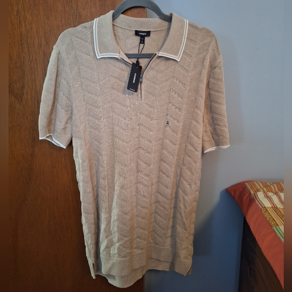 Express NWT Women's Collared Short Sleeved Sweater Size M Tall